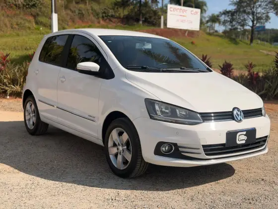 VOLKSWAGEN FOX 1.6 MSI HIGHLINE 16V FLEX 4P MANUAL