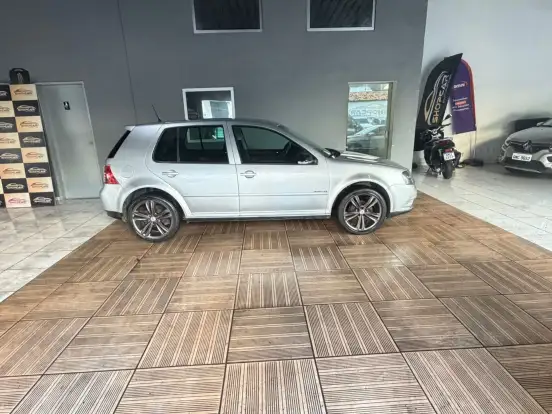 VOLKSWAGEN-GOLF-2007