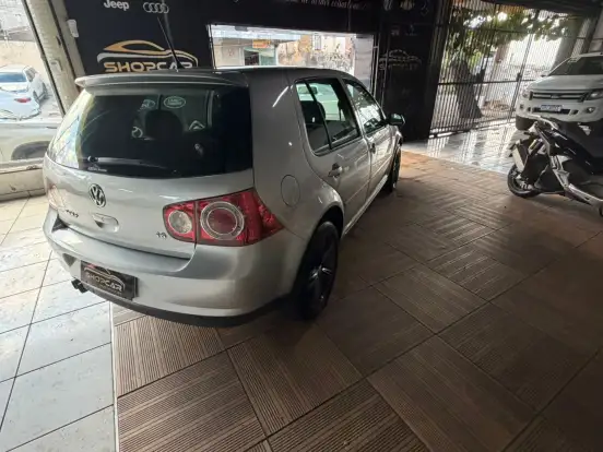 VOLKSWAGEN-GOLF-2007