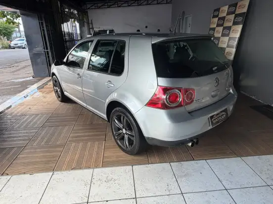 VOLKSWAGEN-GOLF-2007