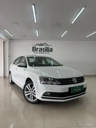 VOLKSWAGEN JETTA 2.0 COMFORTLINE FLEX 4P TIPTRONIC