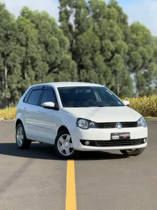 VOLKSWAGEN POLO 1.6 MI 8V FLEX 4P MANUAL