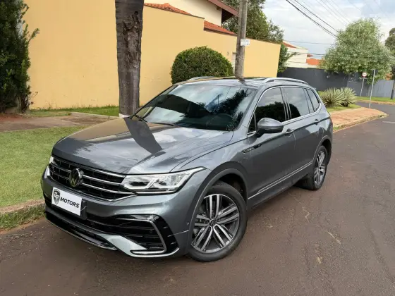VOLKSWAGEN TIGUAN 2.0 300 TSI GASOLINA ALLSPACE R-LINE AUTOMÁTICO