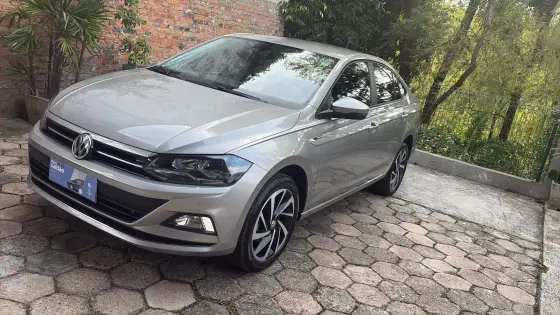VOLKSWAGEN VIRTUS 1.0 200 TSI HIGHLINE AUTOMÁTICO