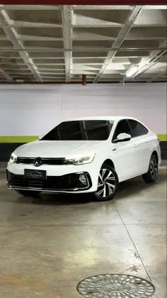 VOLKSWAGEN VIRTUS 1.0 200 TSI HIGHLINE AUTOMÁTICO