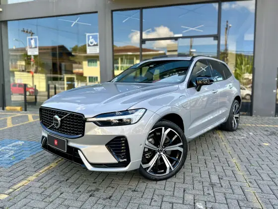 VOLVO XC60 2.0 T8 RECHARGE ULTIMATE DARK AWD GEARTRONIC