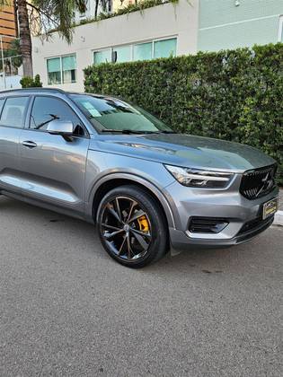 VOLVO XC40 2.0 T4 GASOLINA GEARTRONIC
