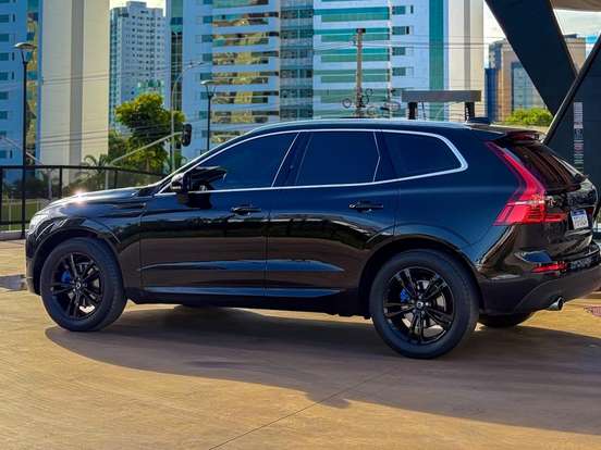 VOLVO-XC60-2.0 T5 GASOLINA MOMENTUM AWD GEARTRONIC VOLVO-XC60-2019