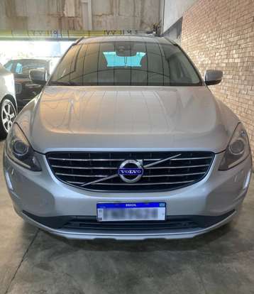 VOLVO-XC60-2015