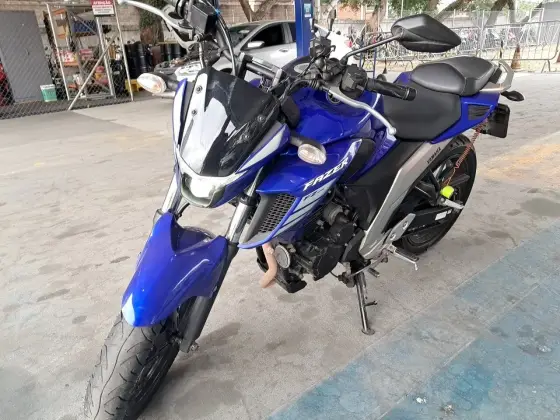 YAMAHA FZ25 FAZER ABS 