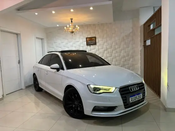 AUDI A3 1.8 TFSI SPORTBACK AMBITION 16V GASOLINA 4P AUTOMÁTICO
