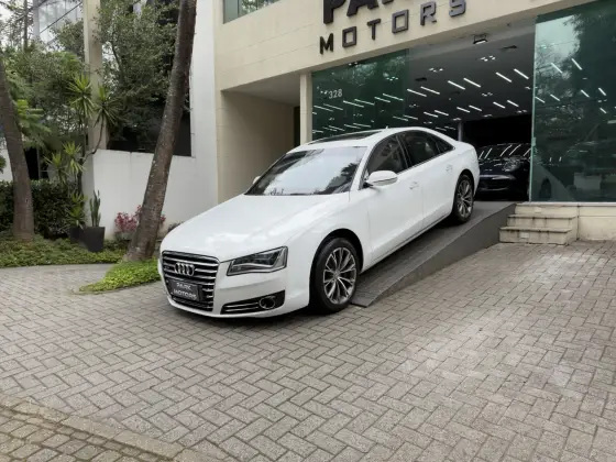 AUDI A8 4.2 QUATTRO V8 40V GASOLINA 4P TIPTRONIC