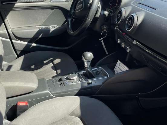 AUDI-A3-1.4 TFSI SEDAN 16V GASOLINA 4P S-TRONIC AUDI-A3-2015
