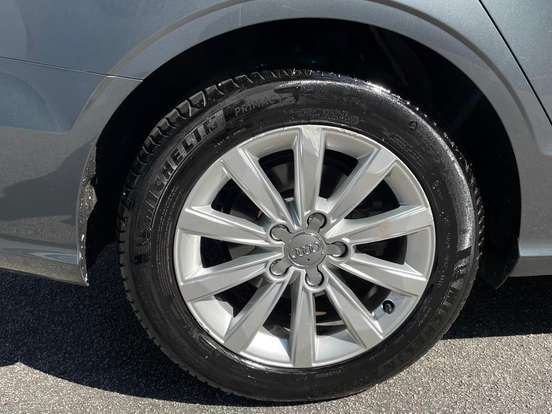 AUDI-A3-1.4 TFSI SEDAN 16V GASOLINA 4P S-TRONIC AUDI-A3-2015