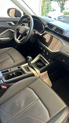 AUDI-Q3-2024