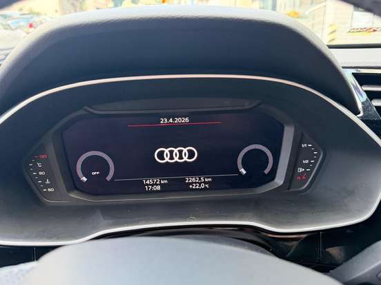AUDI-Q3-2023
