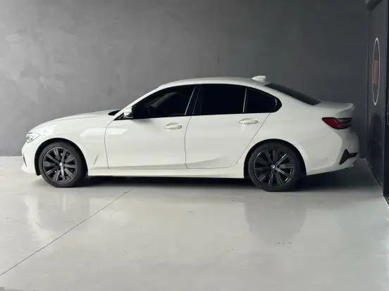BMW-320i-2.0 16V TURBO GASOLINA SPORT GP AUTOMÁTICO BMW-320i-2020