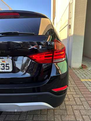 BMW-X1-2013