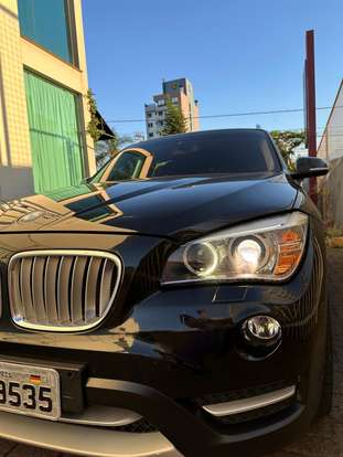 BMW-X1-2013