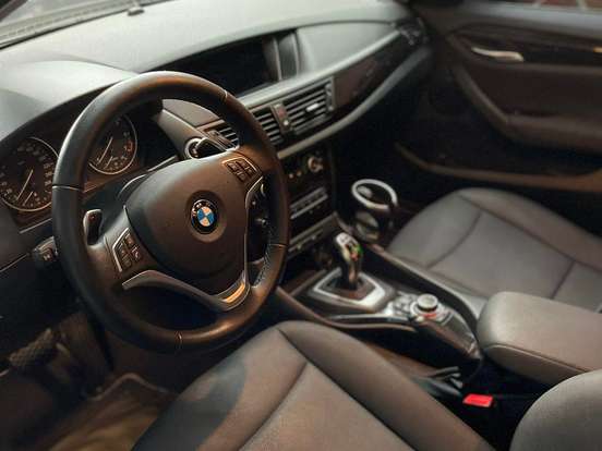 BMW-X1-2.0 16V TURBO GASOLINA SDRIVE20I 4P AUTOMÁTICO BMW-X1-2013