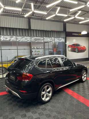 BMW-X1-2013