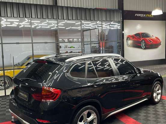 BMW-X1-2.0 16V TURBO GASOLINA SDRIVE20I 4P AUTOMÁTICO BMW-X1-2013