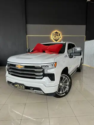 CHEVROLET SILVERADO 5.3 V8 GASOLINA 1500 HIGH COUNTRY 4X4 AUTOMÁTICO