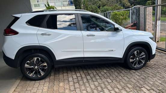 CHEVROLET-TRACKER-2021