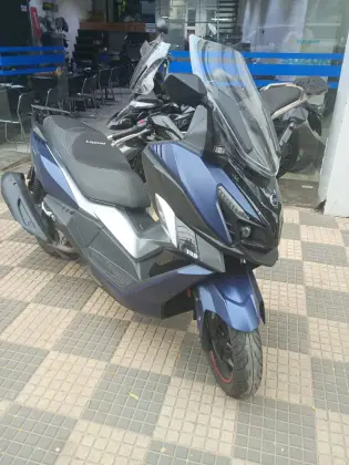 DAFRA CRUISYM 300 