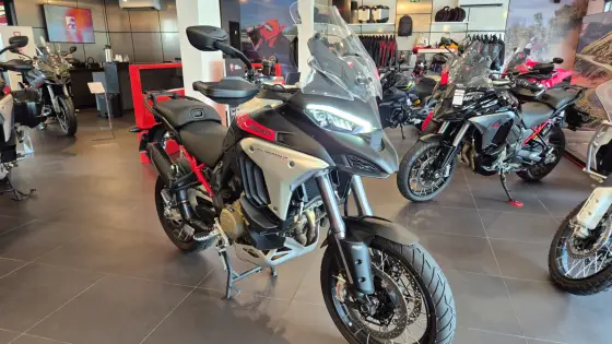 DUCATI MULTISTRADA 1200 V4 RALLY ADVENTURE 