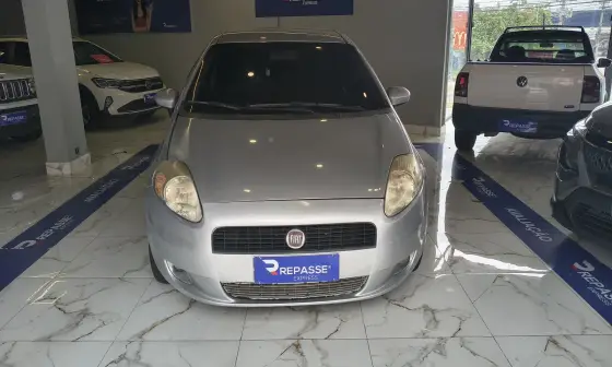 FIAT PUNTO 1.6 ESSENCE 16V FLEX 4P AUTOMATIZADO