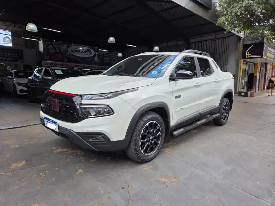 FIAT TORO 2.0 16V TURBO DIESEL ULTRA 4WD AT9
