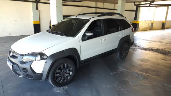 FIAT PALIO 1.8 MPI ADVENTURE WEEKEND 16V FLEX 4P MANUAL