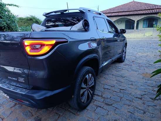 FIAT-TORO-2023