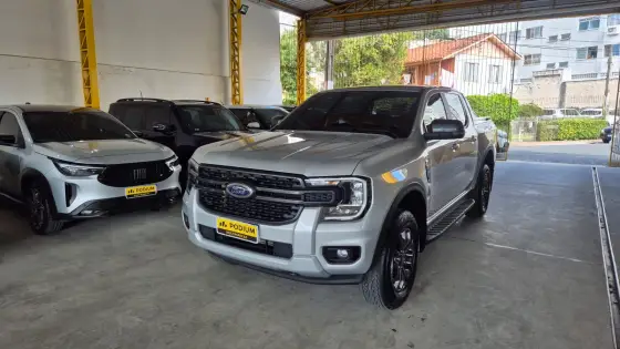 FORD RANGER 2.0 TURBO DIESEL CD BLACK 4X2 AUTOMÁTICO