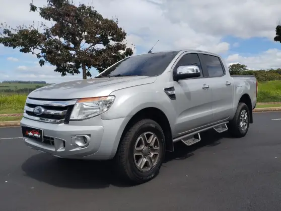 FORD RANGER 3.2 XLT 4X4 CD 20V DIESEL 4P AUTOMÁTICO