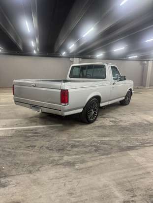FORD-F-1000-1995