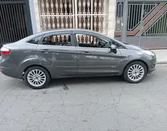 FORD FIESTA 1.6 TITANIUM SEDAN 16V FLEX 4P POWERSHIFT FORD FIESTA 1.6 TITANIUM SEDAN 16V FLEX 4P POWERSHIFT