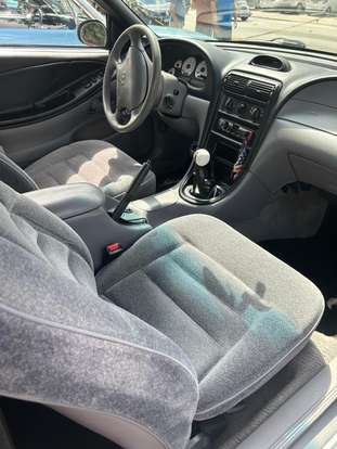 FORD-MUSTANG-1994