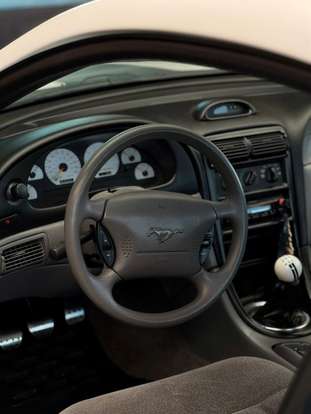 FORD-MUSTANG-1994