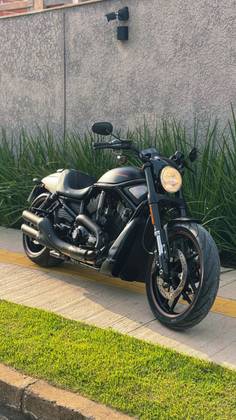 HARLEY-DAVIDSON NIGHT ROD SPECIAL 