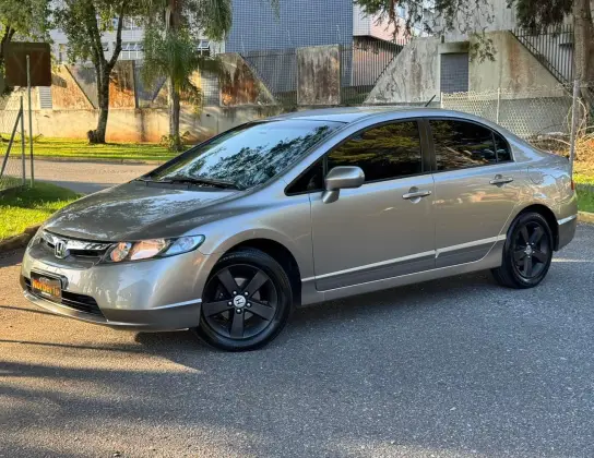 HONDA CIVIC 1.8 LXS 16V FLEX 4P MANUAL