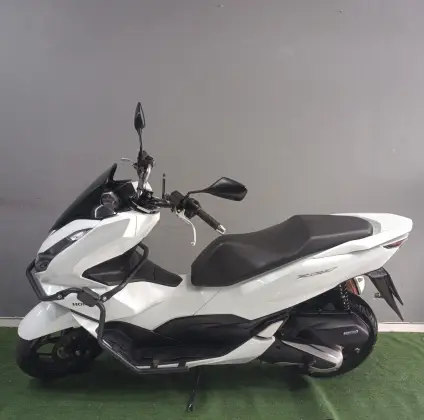 HONDA PCX 160 DLX HONDA PCX 160 DLX