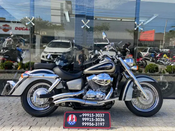 HONDA SHADOW 750 