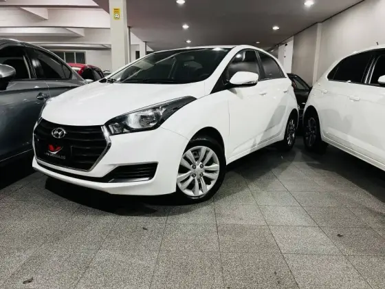 HYUNDAI HB20 1.0 COMFORT PLUS 12V FLEX 4P MANUAL