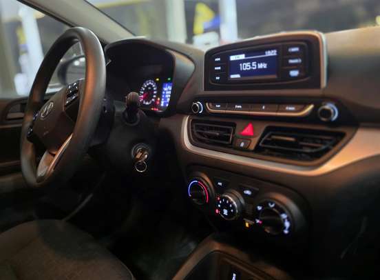 HYUNDAI-HB20-2025