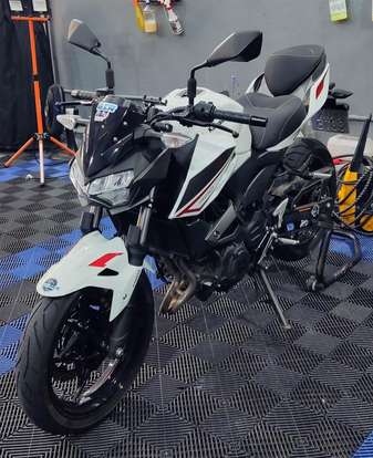 KAWASAKI-Z400-2022