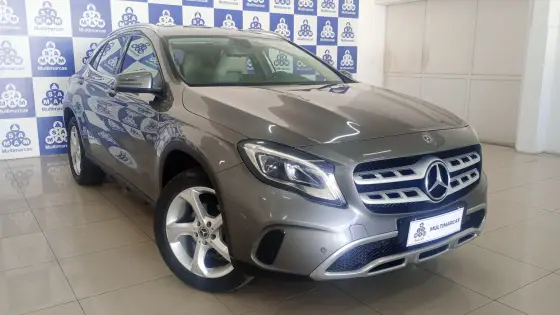 MERCEDES-BENZ GLA 200 1.6 CGI FLEX ADVANCE 7G-DCT