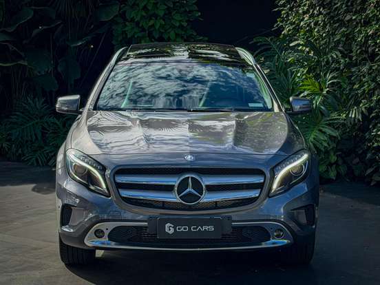 MERCEDES-BENZ-GLA 200-2017