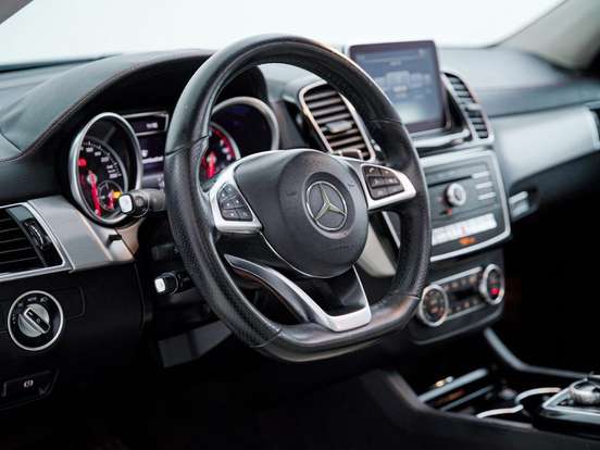 MERCEDES-BENZ-GLE 400-3.0 V6 GASOLINA NIGHT COUPÉ 4MATIC 9G-TRONIC MERCEDES-BENZ-GLE 400-2015